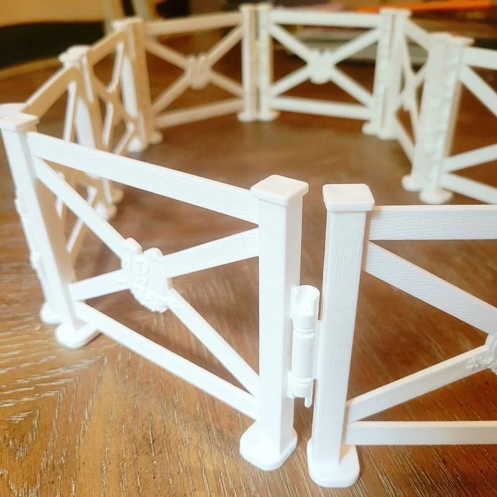 Vintage Barbie Hugs N Horses Fence Panels Corral White Plastic Lot Of 9